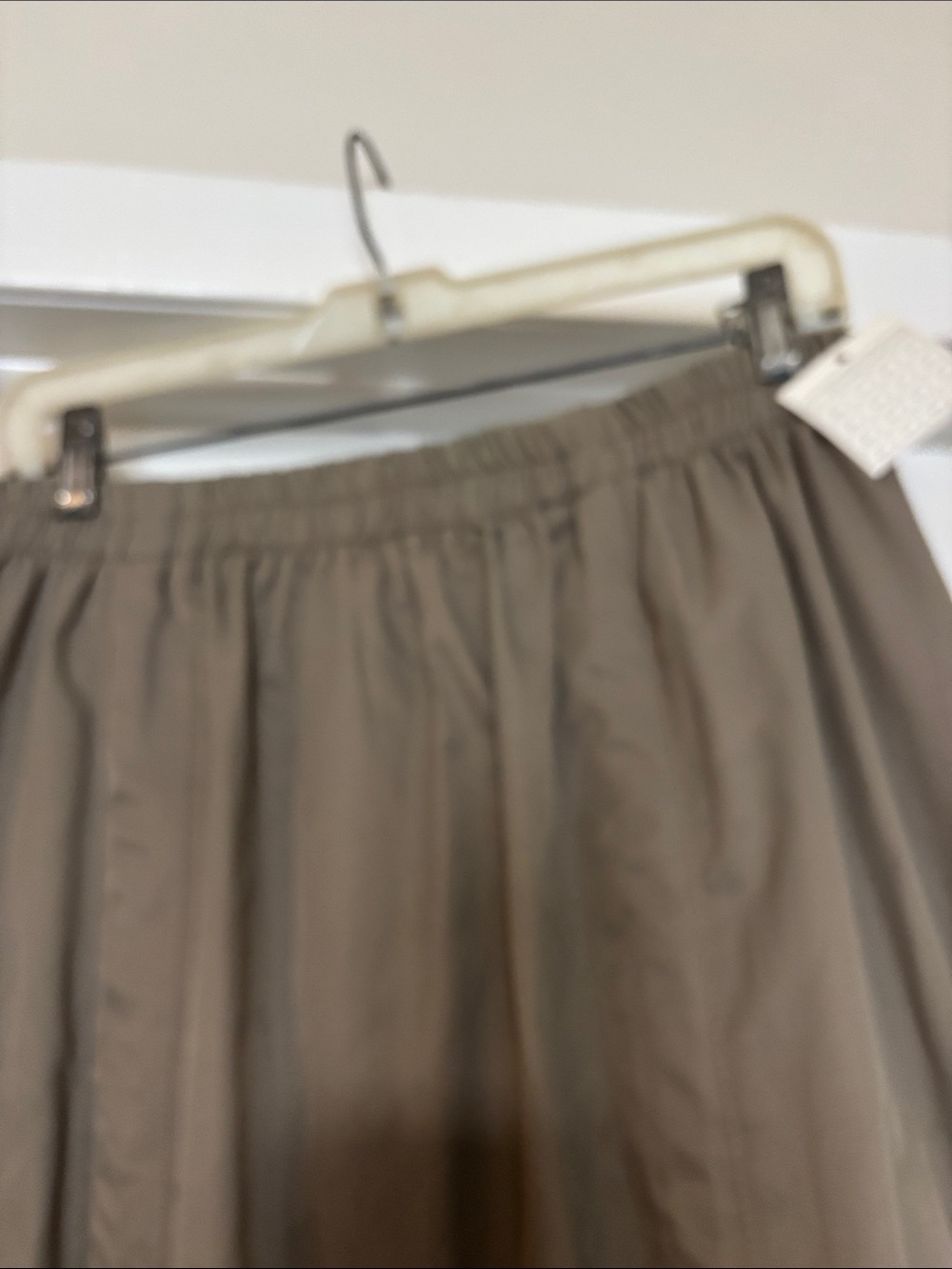 NWT Cargo Skirt with adjustable length in Taupe with Elastic Waist - Picture 6 of 7